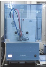 強制加圧式マイクロ波前処理装置の写真