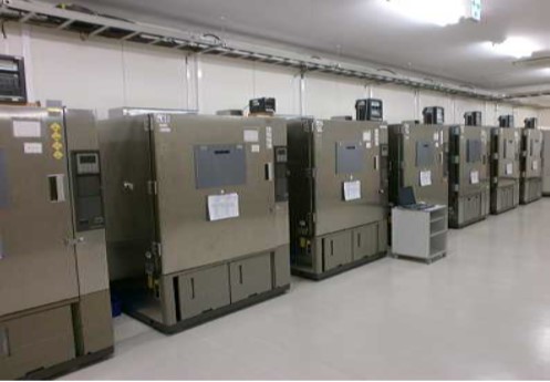 チャンバータイプ検体保存庫の写真